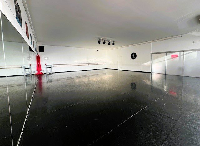 Salle de danse de 240 m² à Vallauris